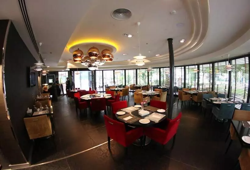 هتل Elite Seef Residence And