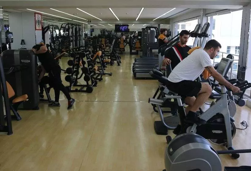 هتل Elite Seef Residence And