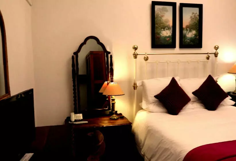 בית מלון כפרי Fynbos Villa Guest House