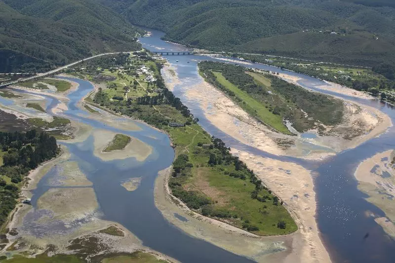 호텔 Hog Hollow Country Lodge