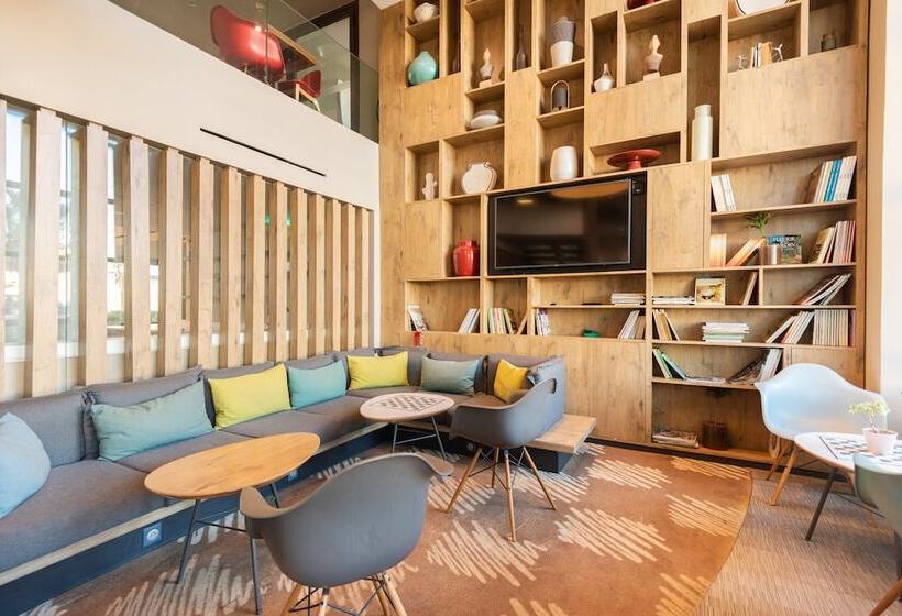 Отель Ibis Casa Sidi Maarouf