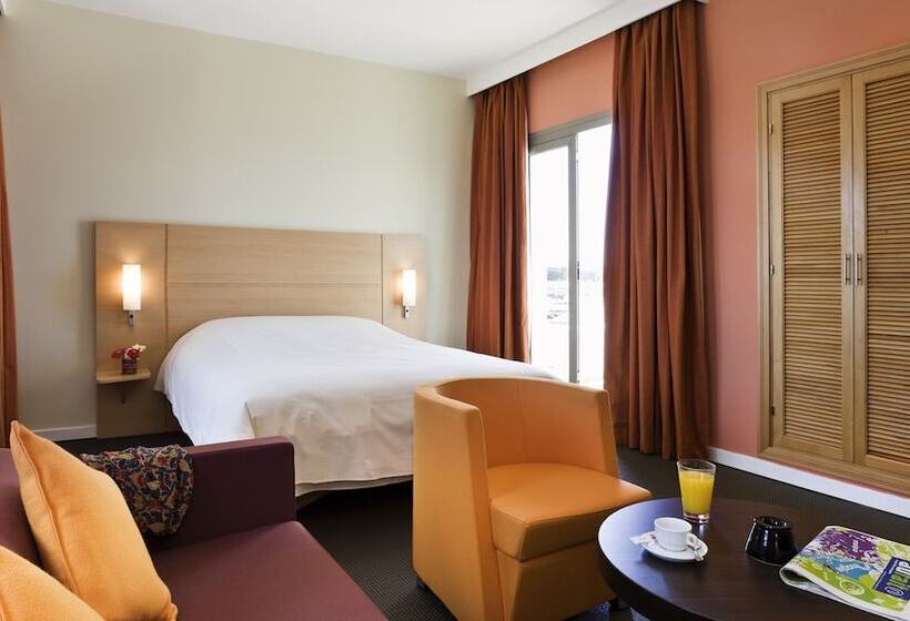 Отель Ibis Casa Sidi Maarouf