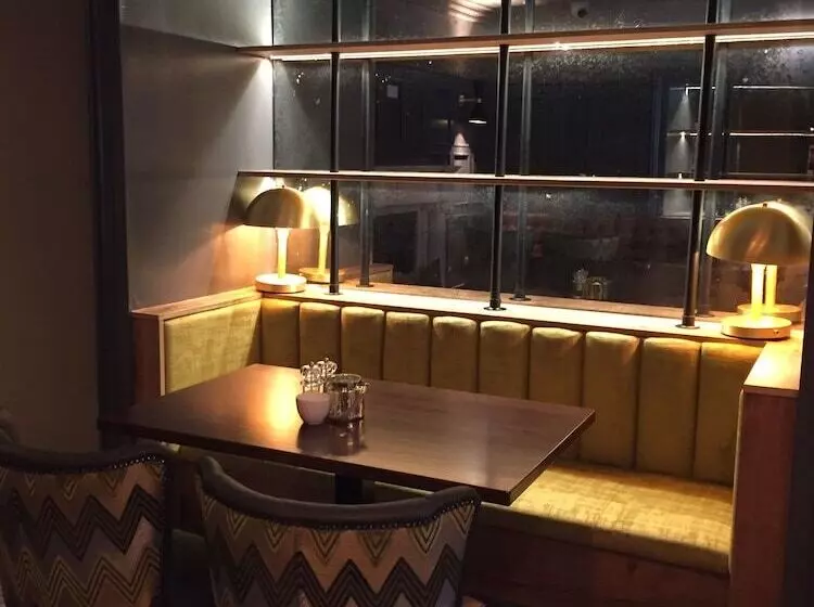 Lahinch Coast Hotel And Suites