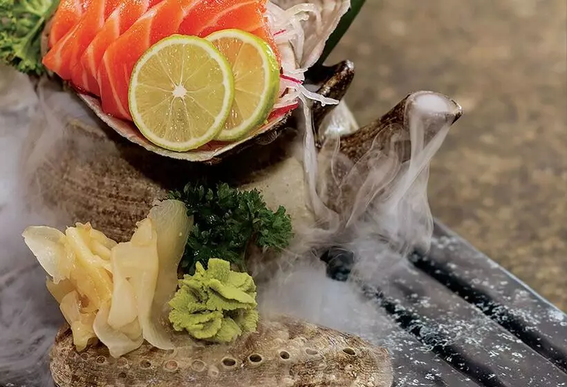 Le Suffren Hotel & Marina