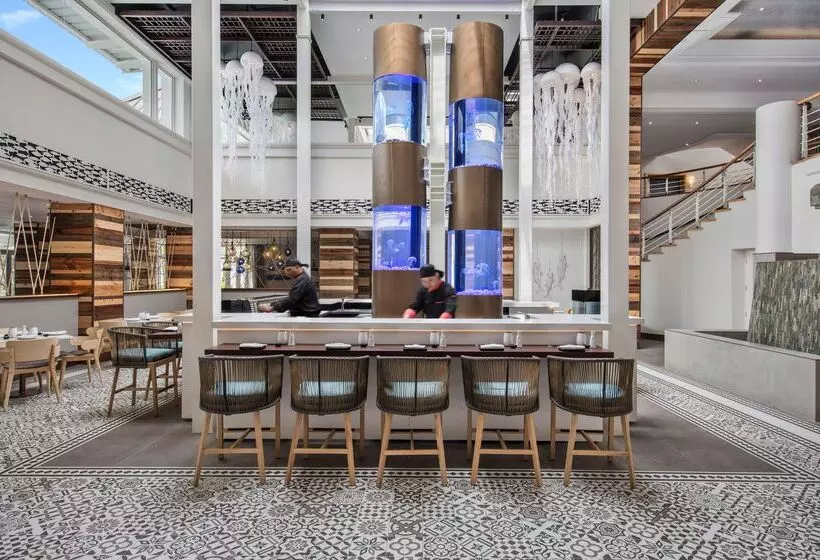 Le Suffren Hotel & Marina