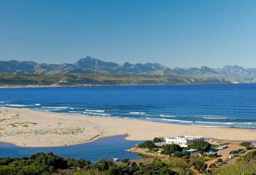 Отель Milkwood Manor On Sea