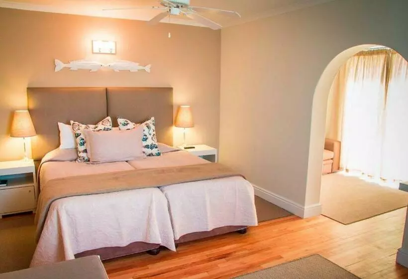 酒店 Milkwood Manor On Sea