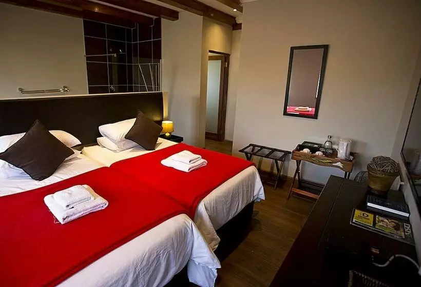 Отель The Willow Inn