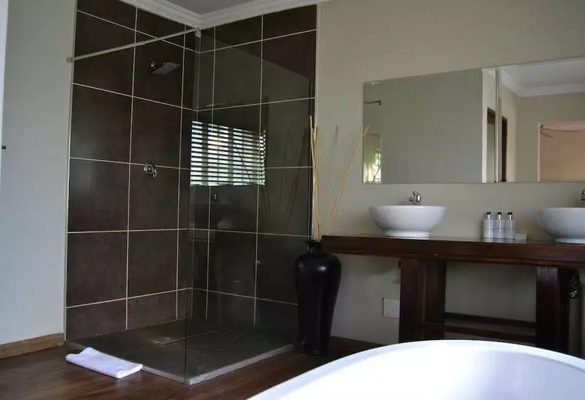 Отель The Willow Inn