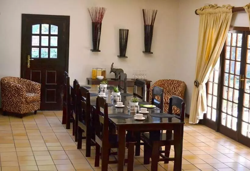 Отель The Willow Inn