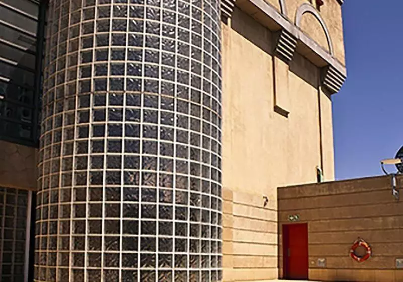 Hotel Raphael Suites