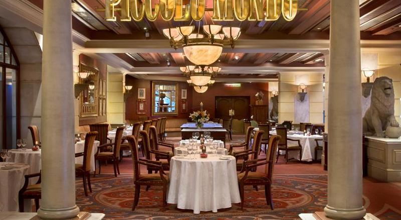 酒店 Raphael Suites