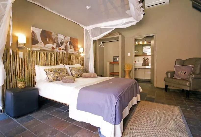 Hotel Twyfelfontein Country Lodge