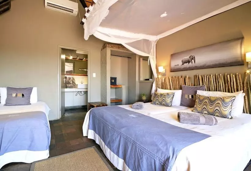 Hotel Twyfelfontein Country Lodge