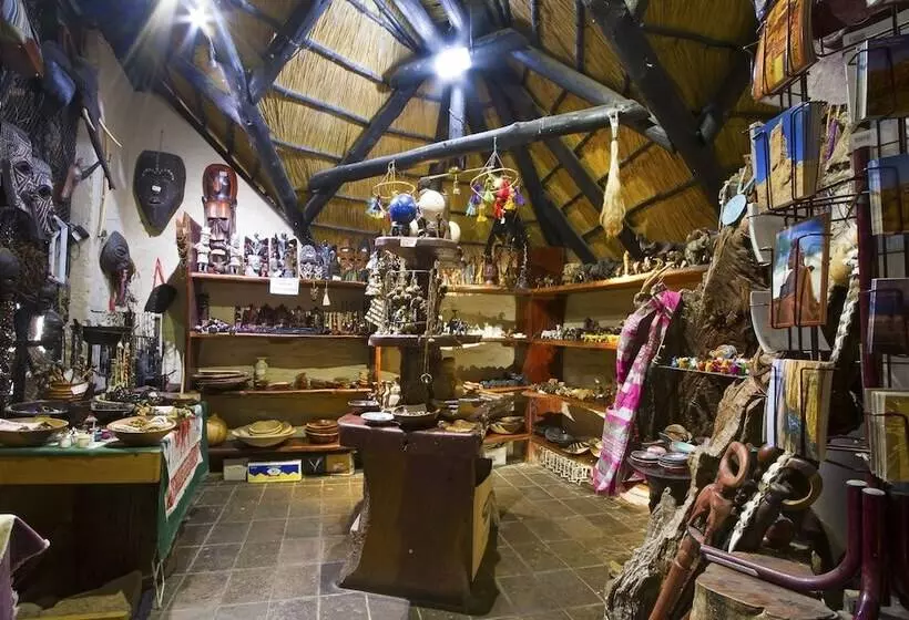 Hotel Twyfelfontein Country Lodge