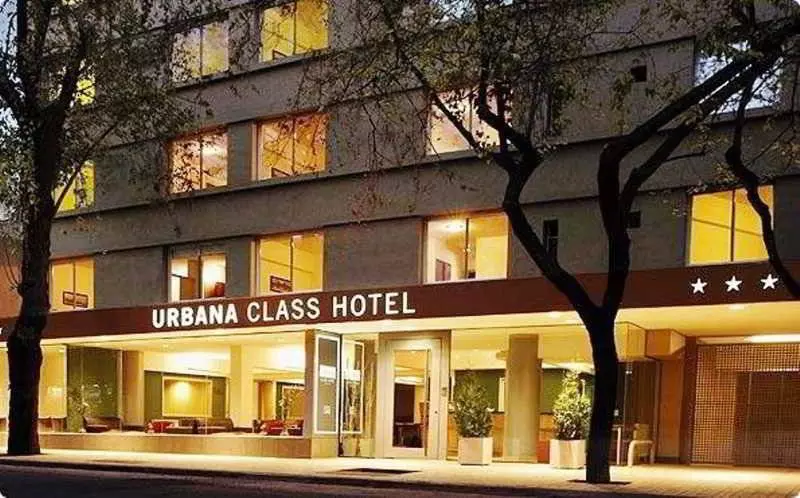 هتل Urbana Class