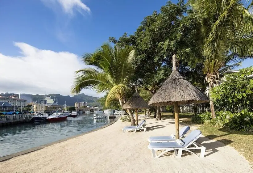 Le Suffren Hotel & Marina