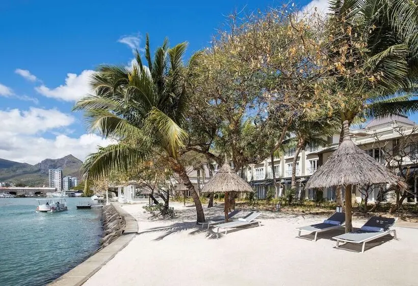 Le Suffren Hotel & Marina