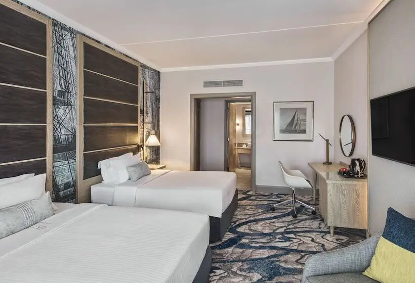 Le Suffren Hotel & Marina