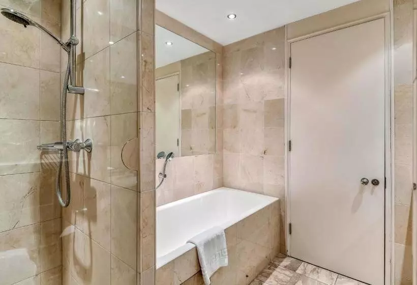 Circus Apartments By Bridgestreet