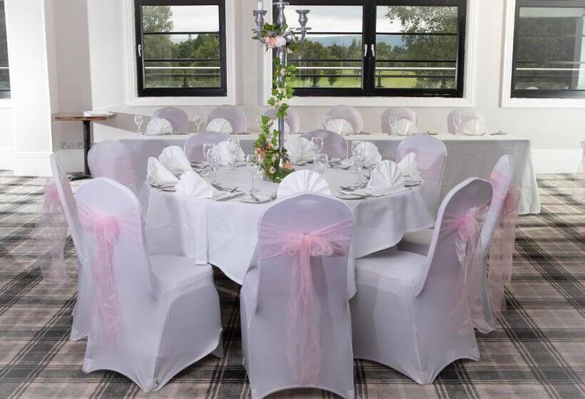 Crowwood Hotel And Alba Restaurant