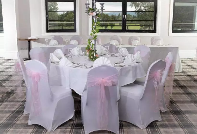 Crowwood Hotel And Alba Restaurant