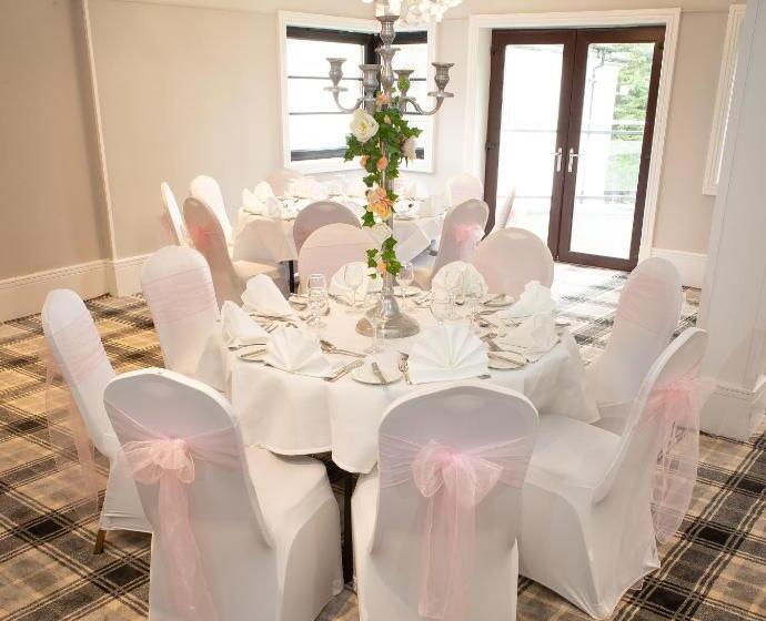 Crowwood Hotel And Alba Restaurant