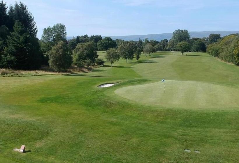 Crowwood Hotel And Alba Restaurant