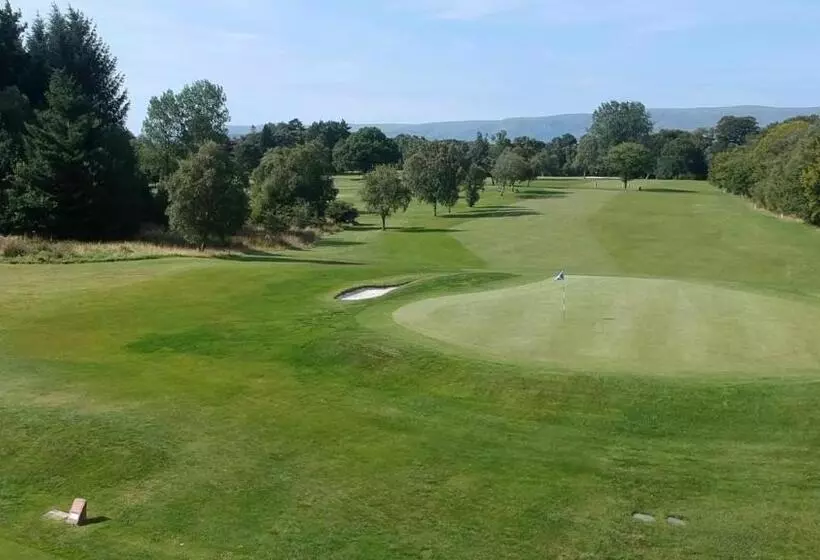 Crowwood Hotel And Alba Restaurant