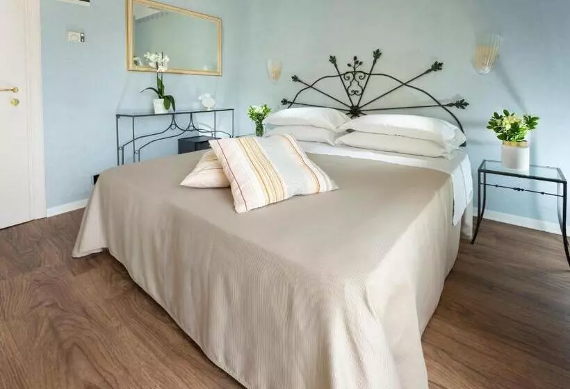 酒店 Apollo   Consigliato A Capodanno