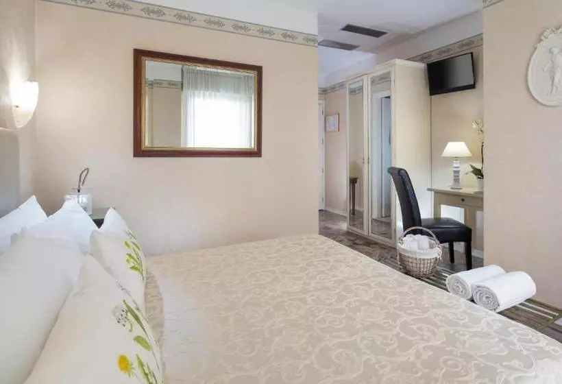 酒店 Apollo   Consigliato A Capodanno