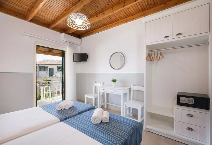 Отель Bella Vista Beach