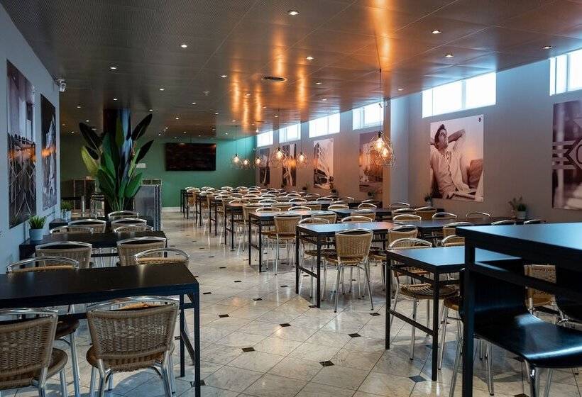 בית מלון כפרי Cabinn City