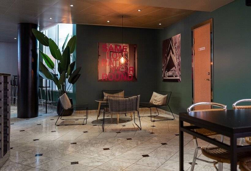 בית מלון כפרי Cabinn City