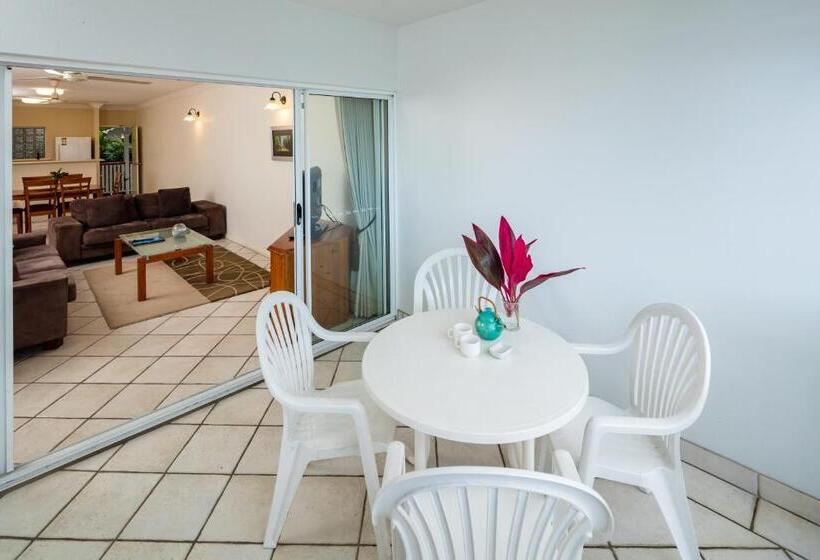 בית מלון כפרי City Terraces Cairns