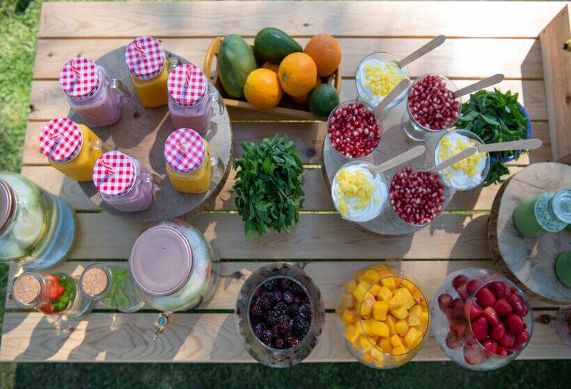 هتل Constantinou Bros Pioneer Beach