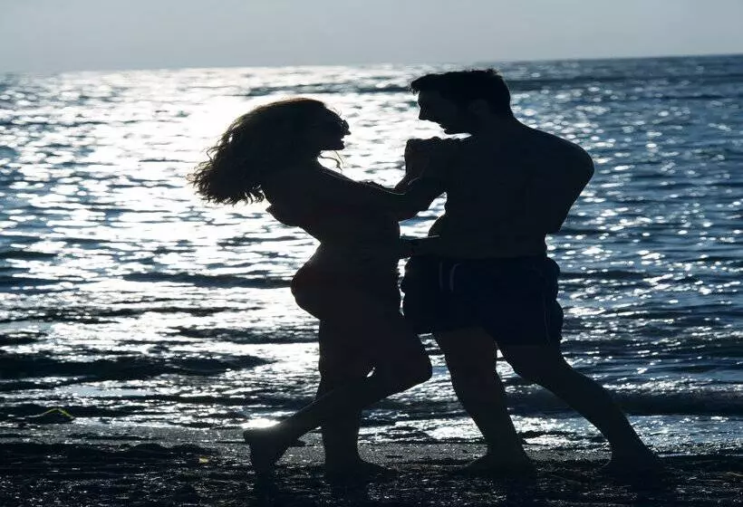 בית מלון כפרי Constantinou Bros Pioneer Beach