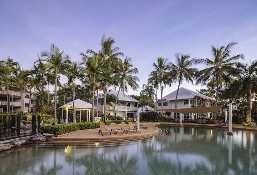 酒店 Coral Sands Beachfront Resort