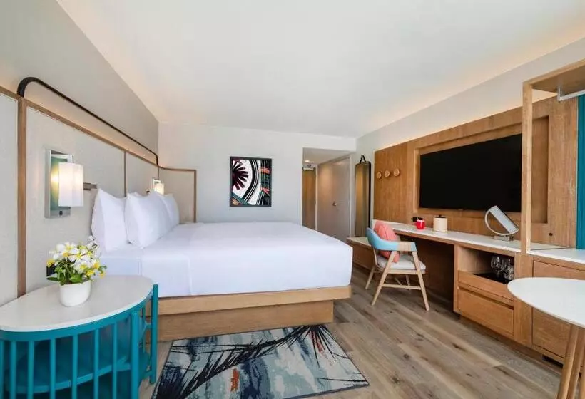 هتل Crowne Plaza Resort Guam