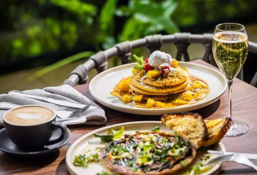 Hotel Crystalbrook Byron