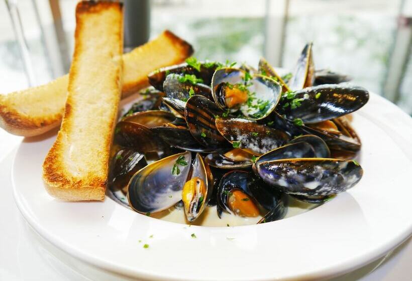 בית מלון כפרי Future Inn Plymouth