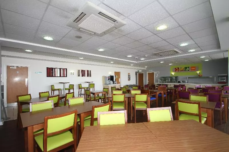 فندق Holiday Inn Express Nuneaton, An Ihg