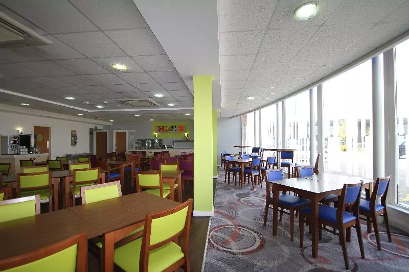 فندق Holiday Inn Express Nuneaton, An Ihg