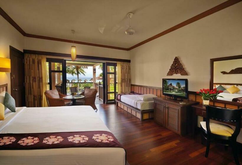 בית מלון כפרי Laguna Redang Island Resort