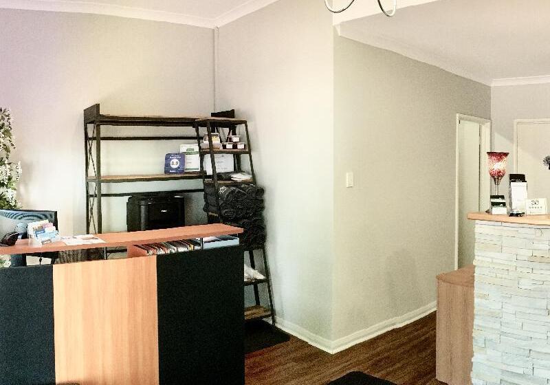 فندق Margarets Forest