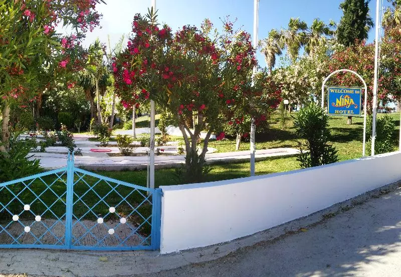 酒店 Nina Beach