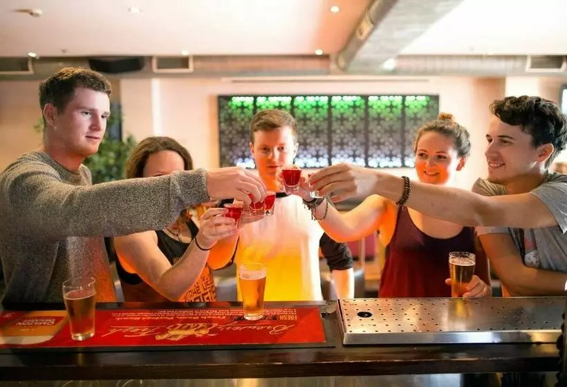 酒店 Nomads Melbourne Backpackers