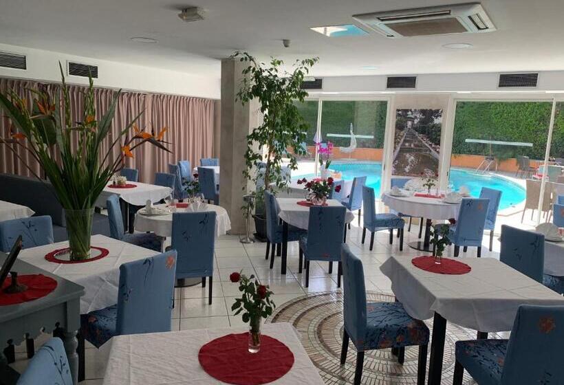 فندق Restaurant De La Mer