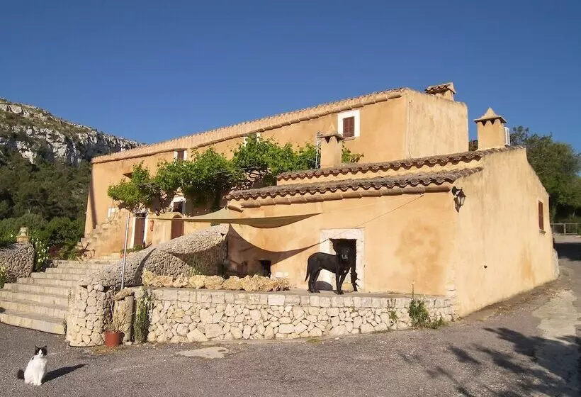 فندق ريفى Agroturisme Es Picot