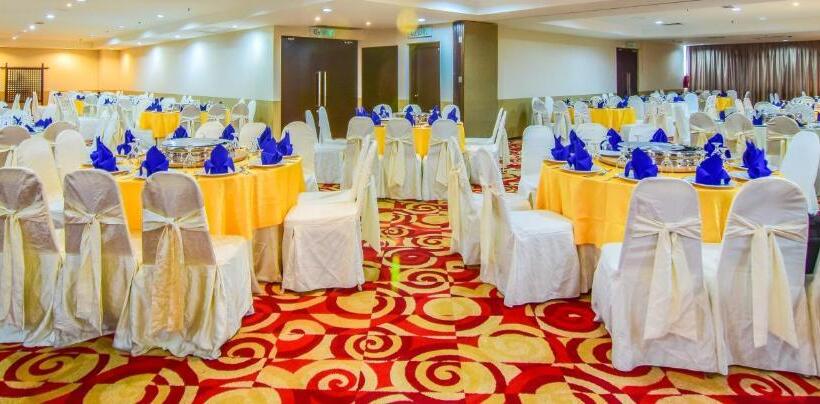 ホテル Hompton By The Beach Penang